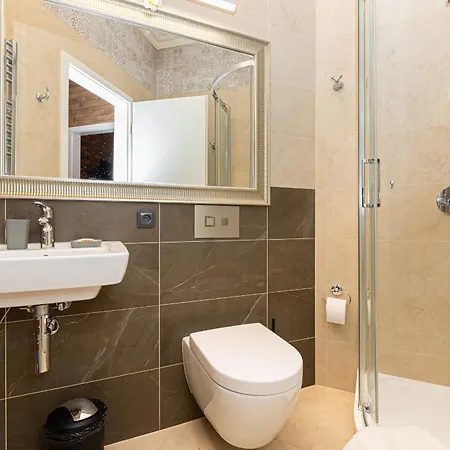 Lux Apartament *