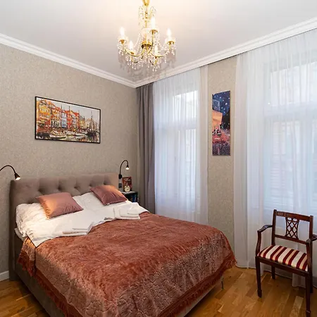 Lux Apartament *
